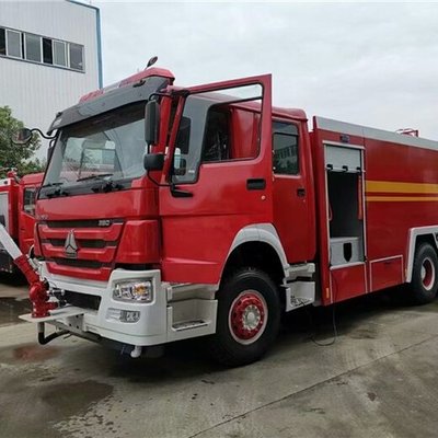 重型水罐消防車 城市滅火救援的“主力軍”